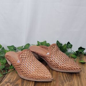 Antelope. Woven Western Tan Leather Mules. Size 40. US 9. Like New.
